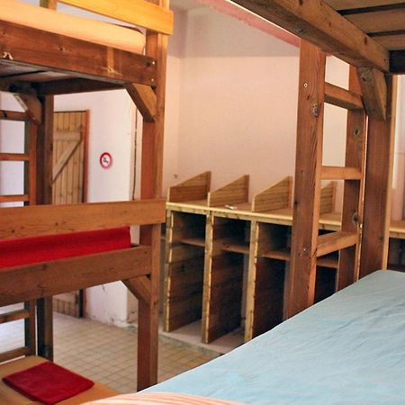 E.Gwada Hostel เลอโกซิเยร์ ภายนอก รูปภาพ