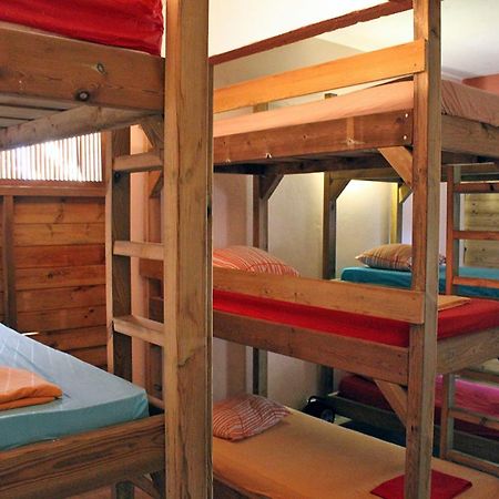 E.Gwada Hostel เลอโกซิเยร์ ภายนอก รูปภาพ