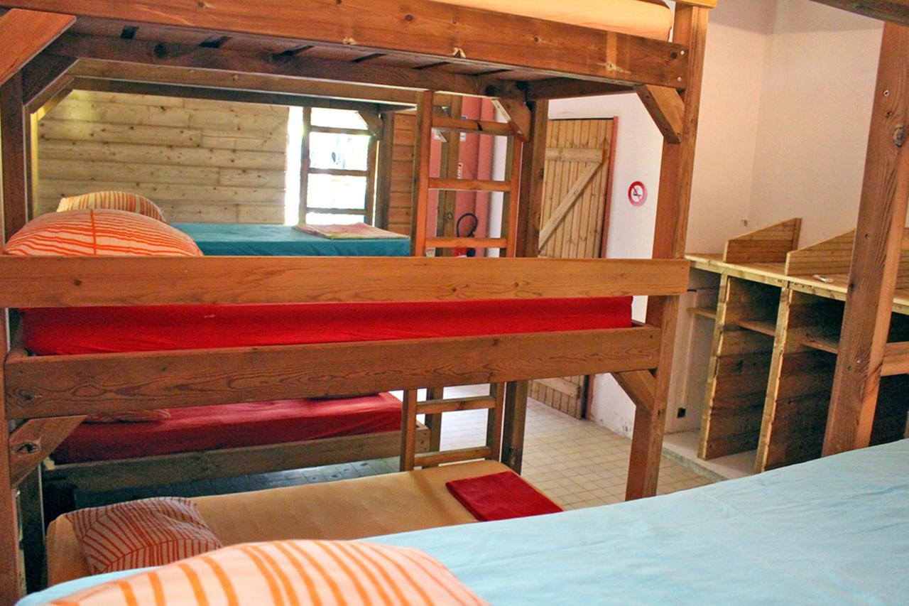 E.Gwada Hostel เลอโกซิเยร์ ภายนอก รูปภาพ