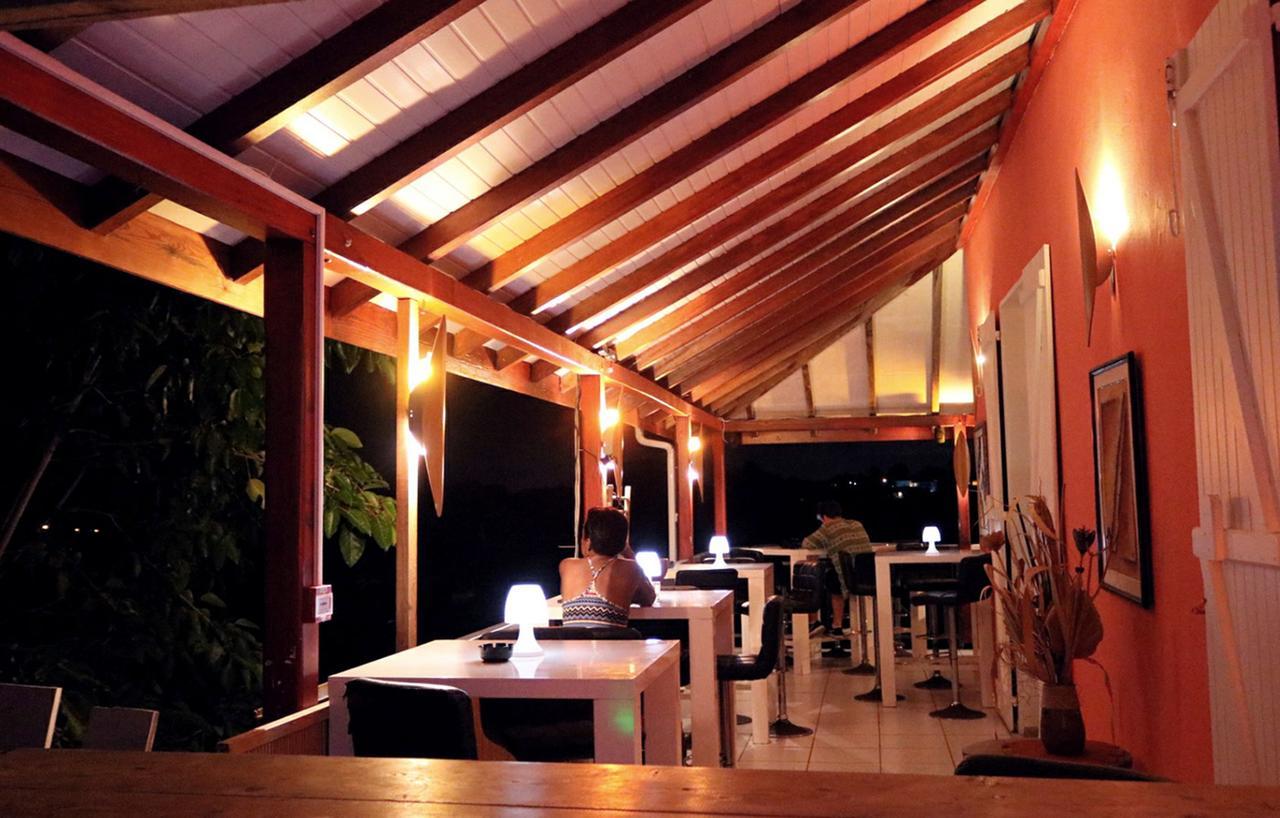 E.Gwada Hostel เลอโกซิเยร์ ภายนอก รูปภาพ