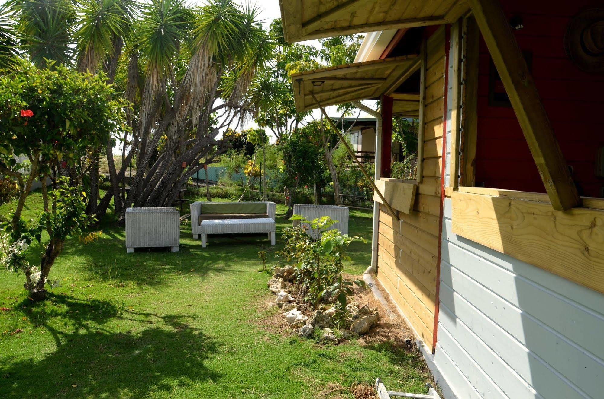 E.Gwada Hostel เลอโกซิเยร์ ภายนอก รูปภาพ