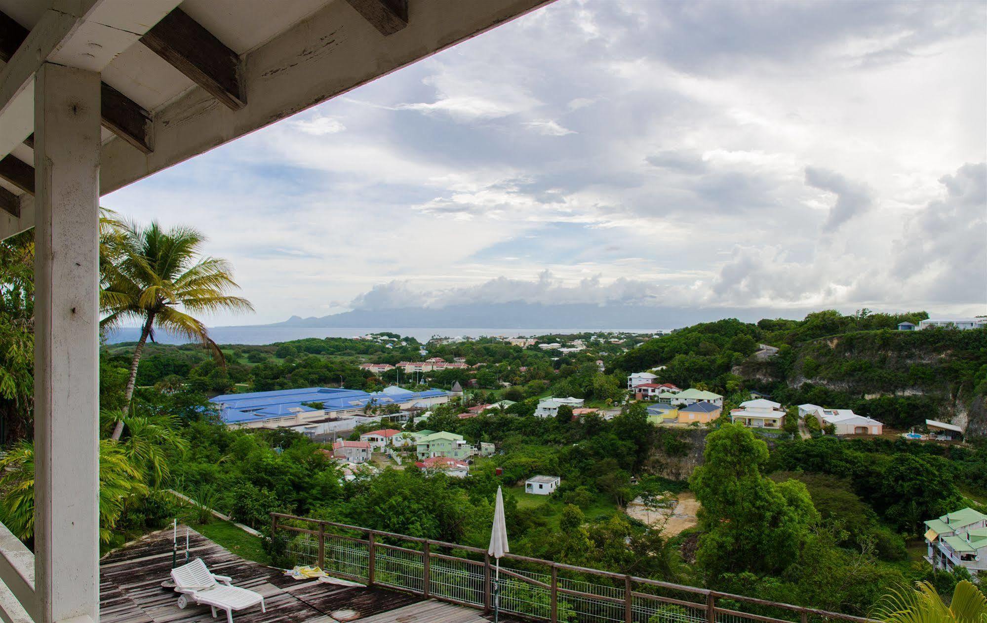 E.Gwada Hostel เลอโกซิเยร์ ภายนอก รูปภาพ